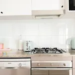 Cbd - Free Parking - Pool Spa Gym - 4 People