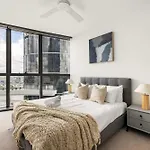 Queens Wharf Elegant 1 Plus 1 Bedroom Pool Gym