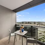 Queens Wharf Elegant 1 Plus 1 Bedroom Pool Gym