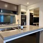 Luxury 3-Bedroom Stay With City And River View