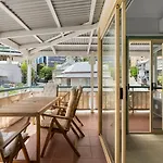 Modern Loft Hideaway 1Br Parking Bright Chic Springhill6