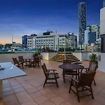 North Quay Riverfront Apartment