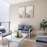 City-Center Cozy 2Bdr Apartment With Parking