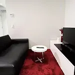 Cozy Studio In The Heart Of Cbd C4