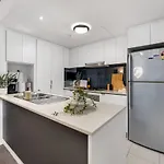 Apartment Dusk A Luxury 2bed 2bath Cbd Sky With Pool Parking And *