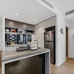 New Private In Queens Wharf Lv12 - And River View Apartment