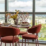 1bedroom Sip In Style In Queens Wharf - Level 33 With And River View