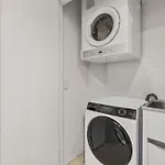 Stylish 2-bed In South *