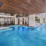 Stylish 2-bed In South