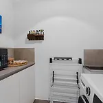 New Private In Queens Wharf Lv12 - And River View Apartment