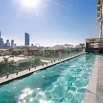 Cs - Gorgeous Views 2br W Parking, Pool & Gym Apartment *