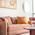 Apartment 1bedroom Sip In Style In Queens Wharf - Level 33 With And River View