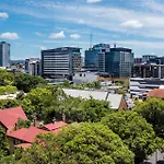 Apartment Fortitude Valley Escape With Pool, Gym & Parking Brisbane