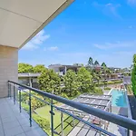Apartment Bulimba Solace - Poolside Living By River