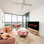 1Bedroom Sip In Style Apt In Queens Wharf - Level 33 With City And River View