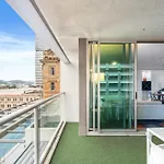 Apartment 2 Bed 2 Bath Parking *