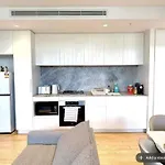2Br Boutique Apartment Only Mins To Suncorp Stadium & Bne City