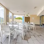 Apartment Pool & Gym & Parking *