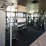 Level 10 Views 2Br With Private Balcony & Parking