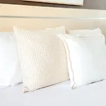 Direct Story Bridge Views - Sleeps 6 - Parking - Apartment Brisbane