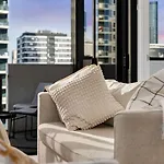 Cs - Gorgeous Views 2br W Parking, Pool & Gym Apartment Brisbane