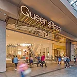 Dusk A Luxury 2bed 2bath Cbd Sky With Pool Parking And * Brisbane