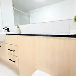 South Bank Penthouse - Streets Beach Access - Free Parking