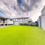 Holiday home Cozy House Cannon Hill , 3 Bed, And Just 13 Mins From Airport And 15 Mins From Cbd Brisbane