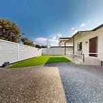 Cozy House Cannon Hill , 3 Bed, And Just 13 Mins From Airport And 15 Mins From Cbd Holiday home