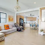 Holiday home Cozy House Cannon Hill , 3 Bed, And Just 13 Mins From Airport And 15 Mins From Cbd