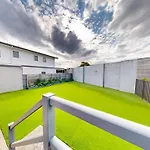 Cozy House Cannon Hill , 3 Bed, And Just 13 Mins From Airport And 15 Mins From Cbd Holiday home *