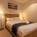 Luxury Riverfront Level 38 Queen's Wharf Tower *