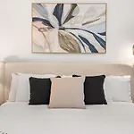 Sinclair - Free Secure Parking Apartment *