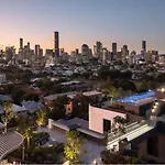 Sinclair Apartments - Free Secure Parking