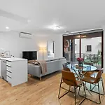 Prime City Retreat Kingbed At Cultural Centre Precinct