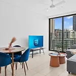 Southbank King And Sofa Bed With Free Parking