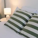 3-bed View With Free Parking