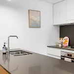 Apartment 3-bed View With Free Parking Brisbane