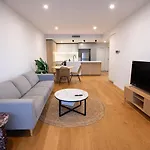 2Br West End Hideaway With City Views And Parking