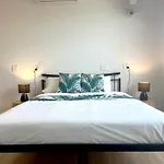 61A Spring Ensuite Room In Runcorn