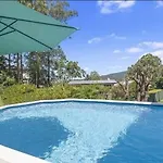 4 Bedroom With Private Cinema, Pool 2parking Brisbane