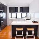 Kangaroo Point, Bromley Street Holiday home