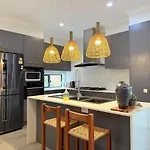 Spacious Retreat With Modern Comfort & Cozy Vibes