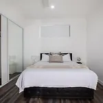 Holiday home 1br Unit Private Bathroom Kitchen And Living Area