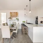Holiday home The Olive Tree House - Alluvionproperty Au