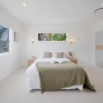 Holiday home Brand-new 4br Luxury Living Near Airport And Mall Brisbane