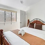 Holiday home Coastal Wynnum Near Plaza And Connections