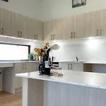 61b Summer Ensuite In Runcorn *