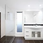 Bayside Queenslander High Ceilings Family-friendly Holiday home Brisbane