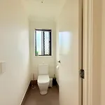 Spacious Retreat With Modern Comfort & Cozy Vibes Holiday home *